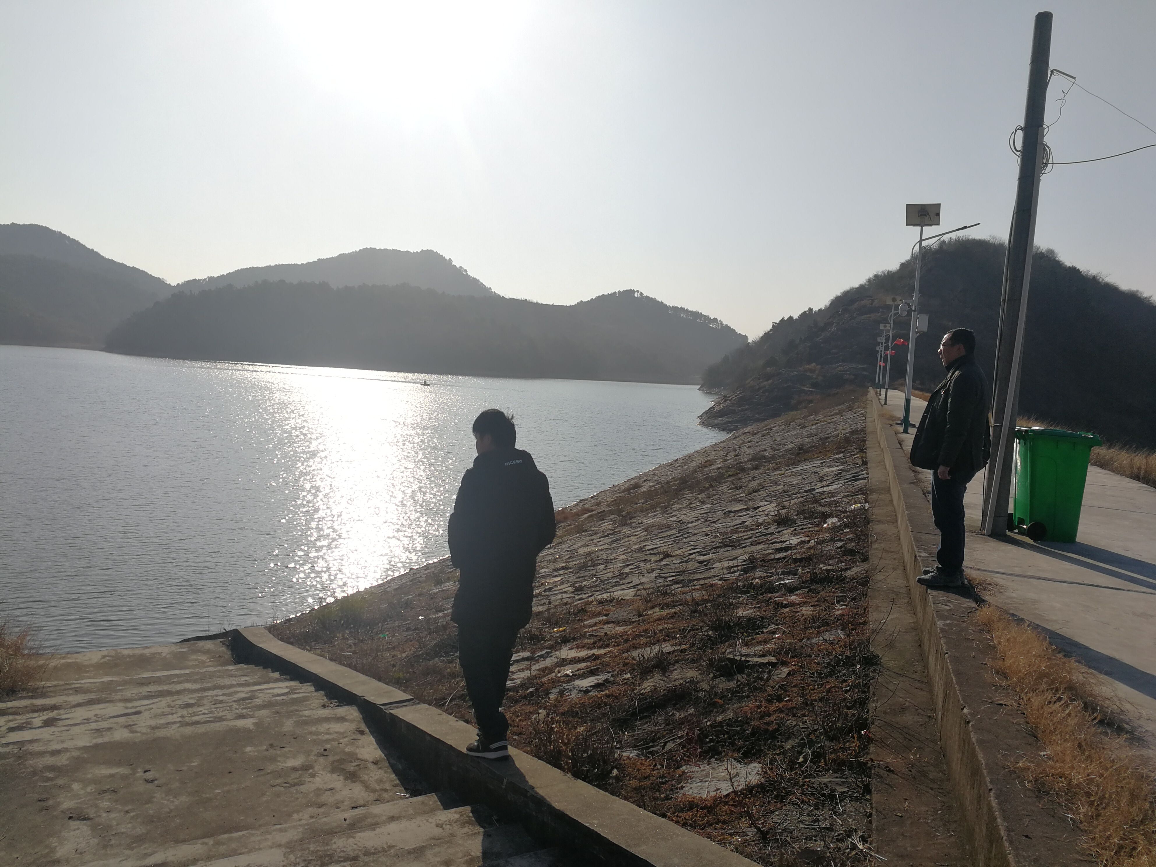 马龙狮子口水库管理处胡志刚组织开展日常库区巡库工作